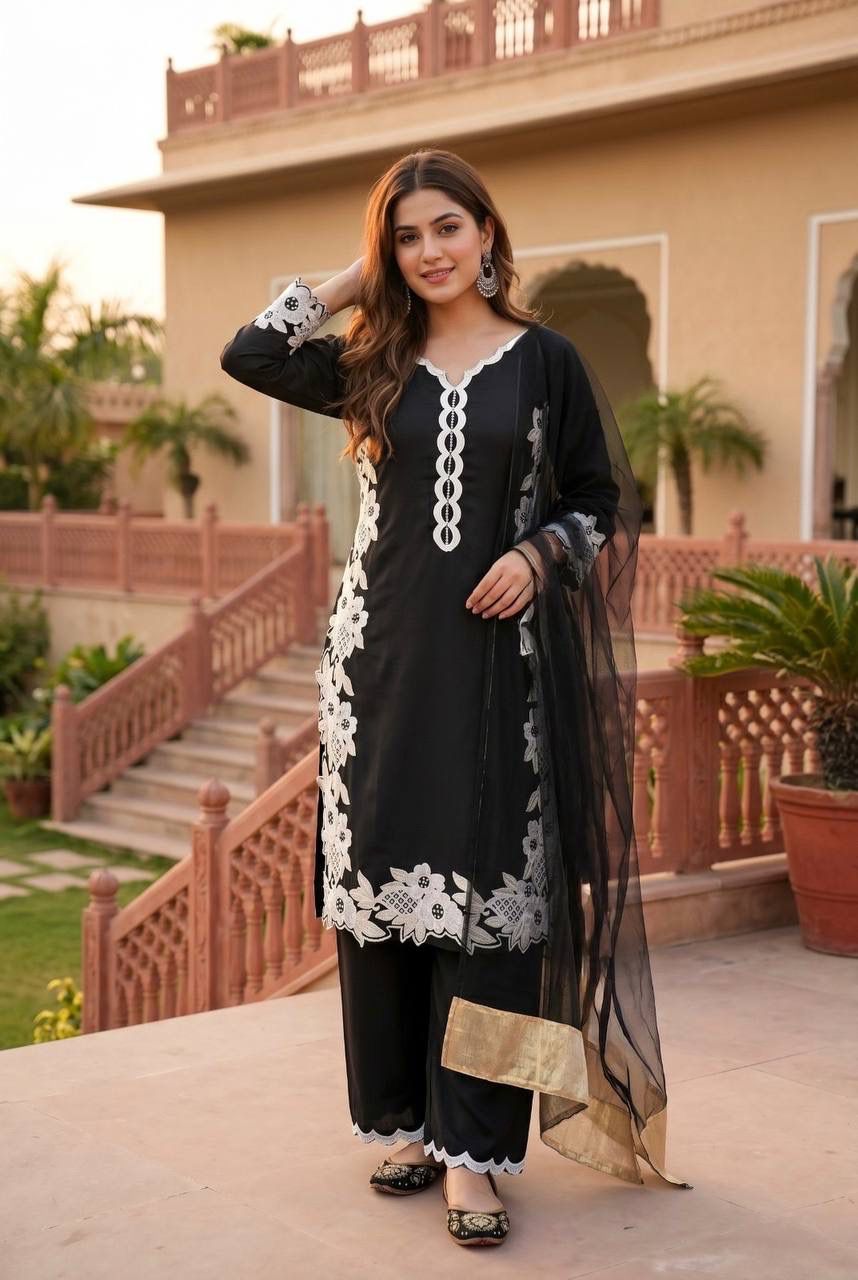 Elegant Embroidered 3-Piece Pakistani Suit with Floral Lace & Dupatta