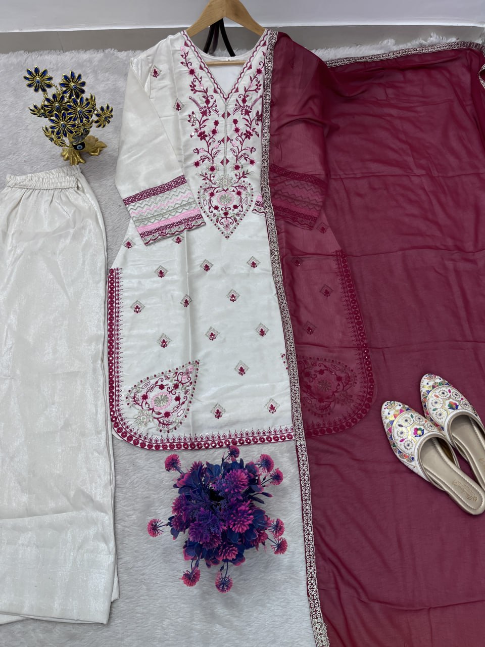Designer White Printed Kurta Pant & Maroon Dupatta 3 Piece Suit Set