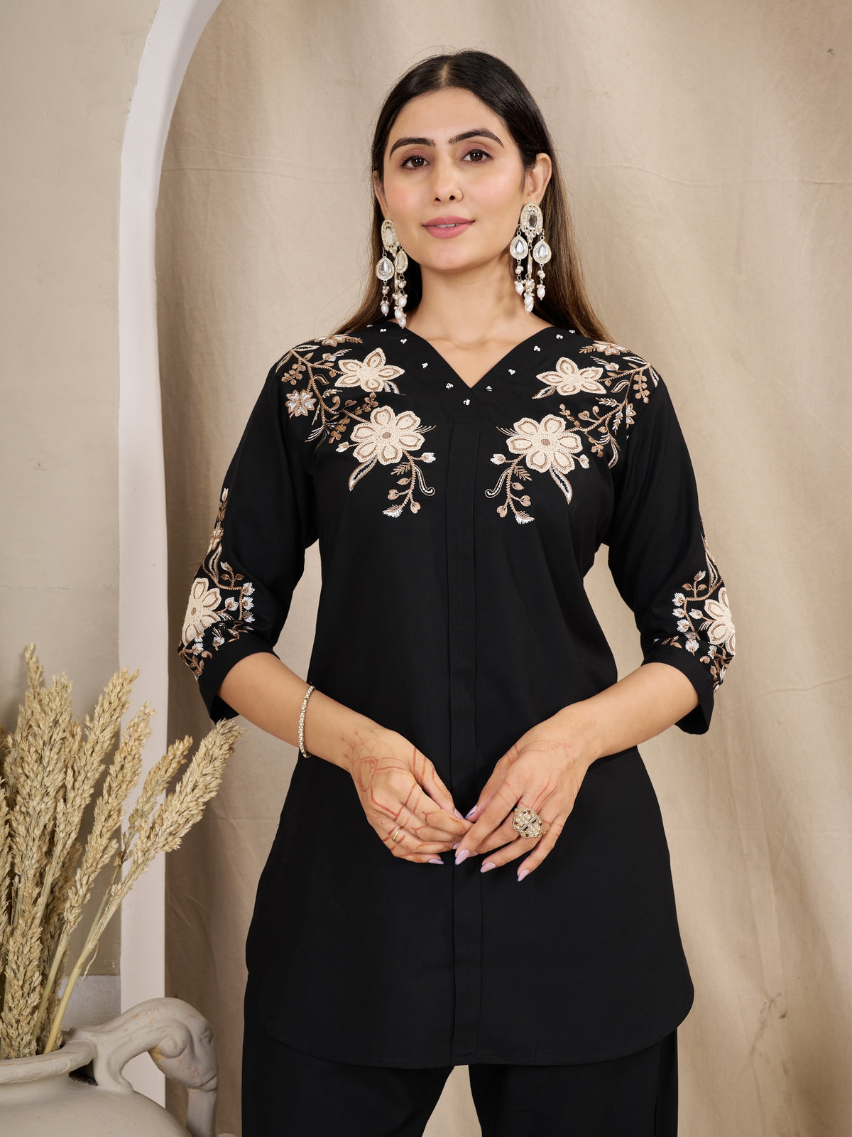 Floral Embroidered V-Neck Kurta Pant Co-Ord Set for Women