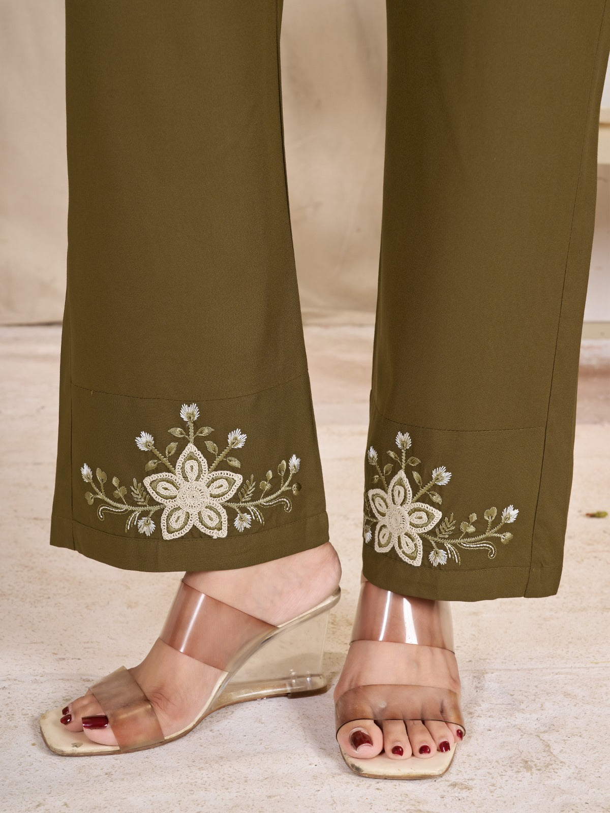 Floral Embroidered V-Neck Kurta Pant Co-Ord Set for Women