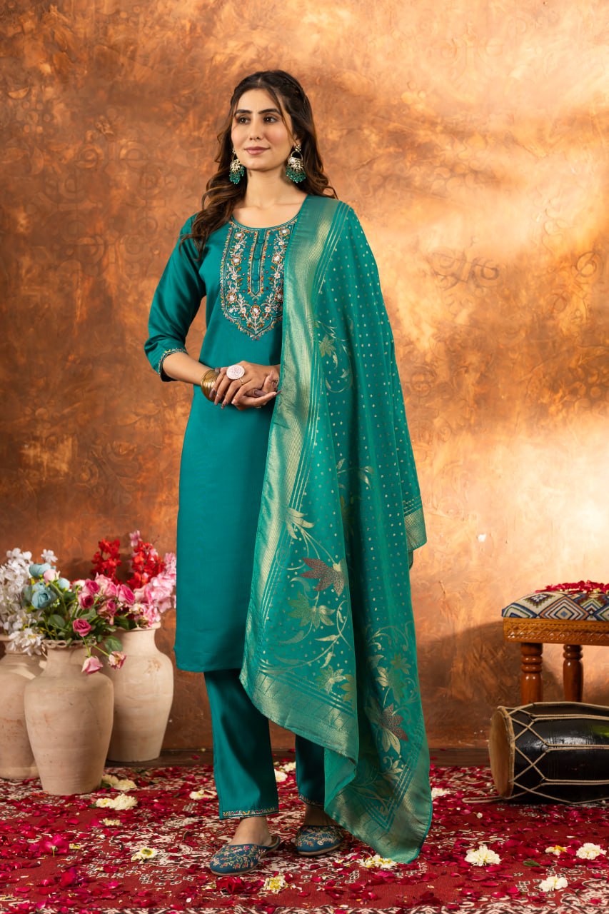 Women's Magenta Embroidered Kurta Pant Set with Jacquard Dupatta | Festive Ethnic Wear