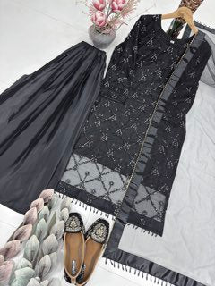 Blush Pink Hand Embellished Pakistani Salwar Suit with Net Dupatta