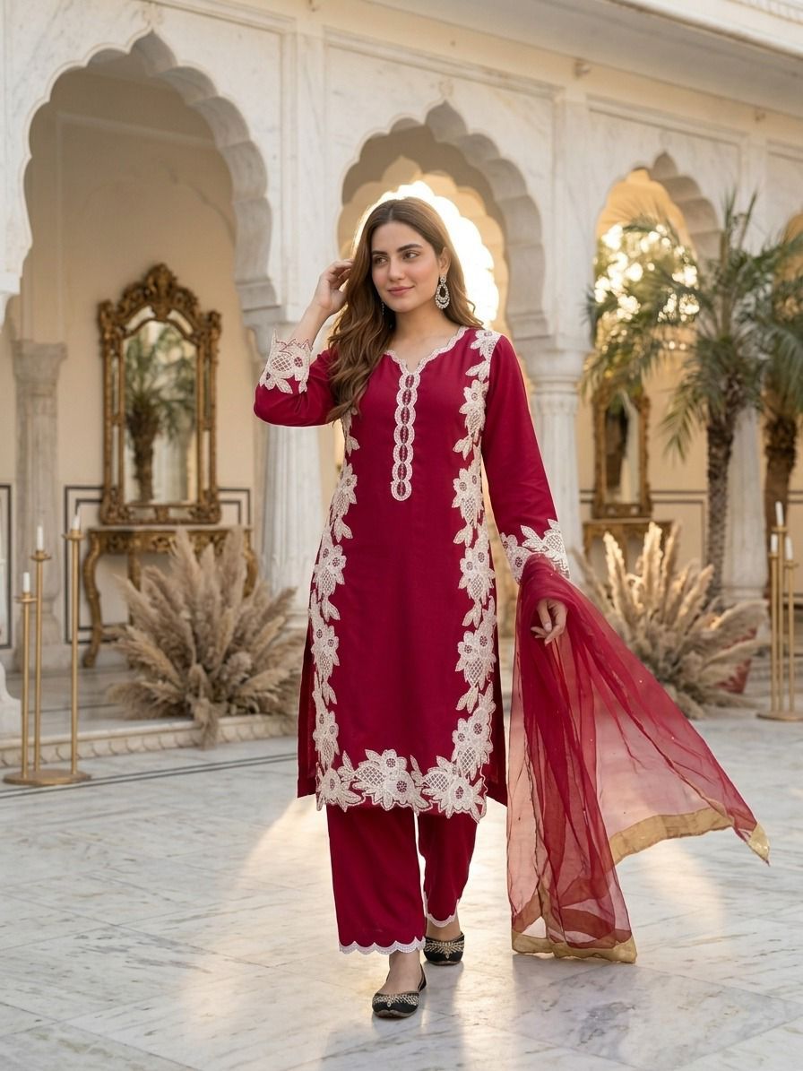 Elegant Embroidered 3-Piece Pakistani Suit with Floral Lace & Dupatta