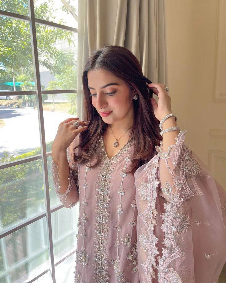 Luxury Embroidered Pakistani 3-Piece Suit with Sheer Dupatta