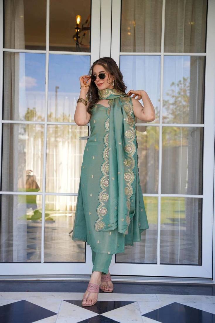 Women’s Embroidered Kurta Pant Dupatta Set | Elegant 3 Piece Ethnic Suit