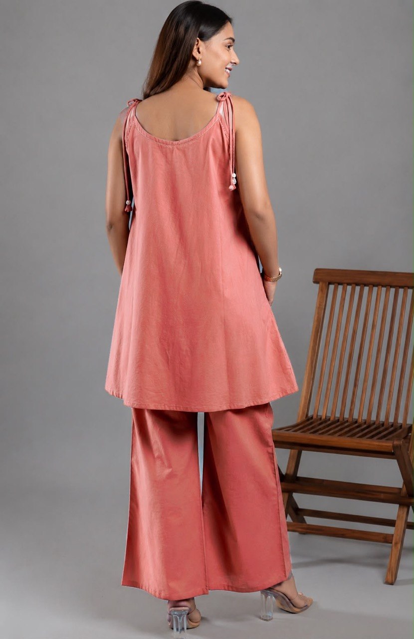 Peach Floral Embroidered Sleeveless Kurta Pant Set