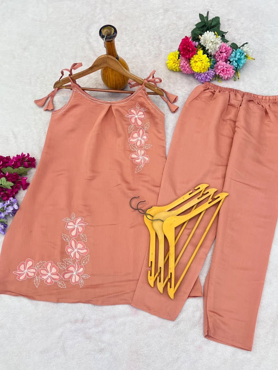 Peach Floral Embroidered Sleeveless Kurta Pant Set