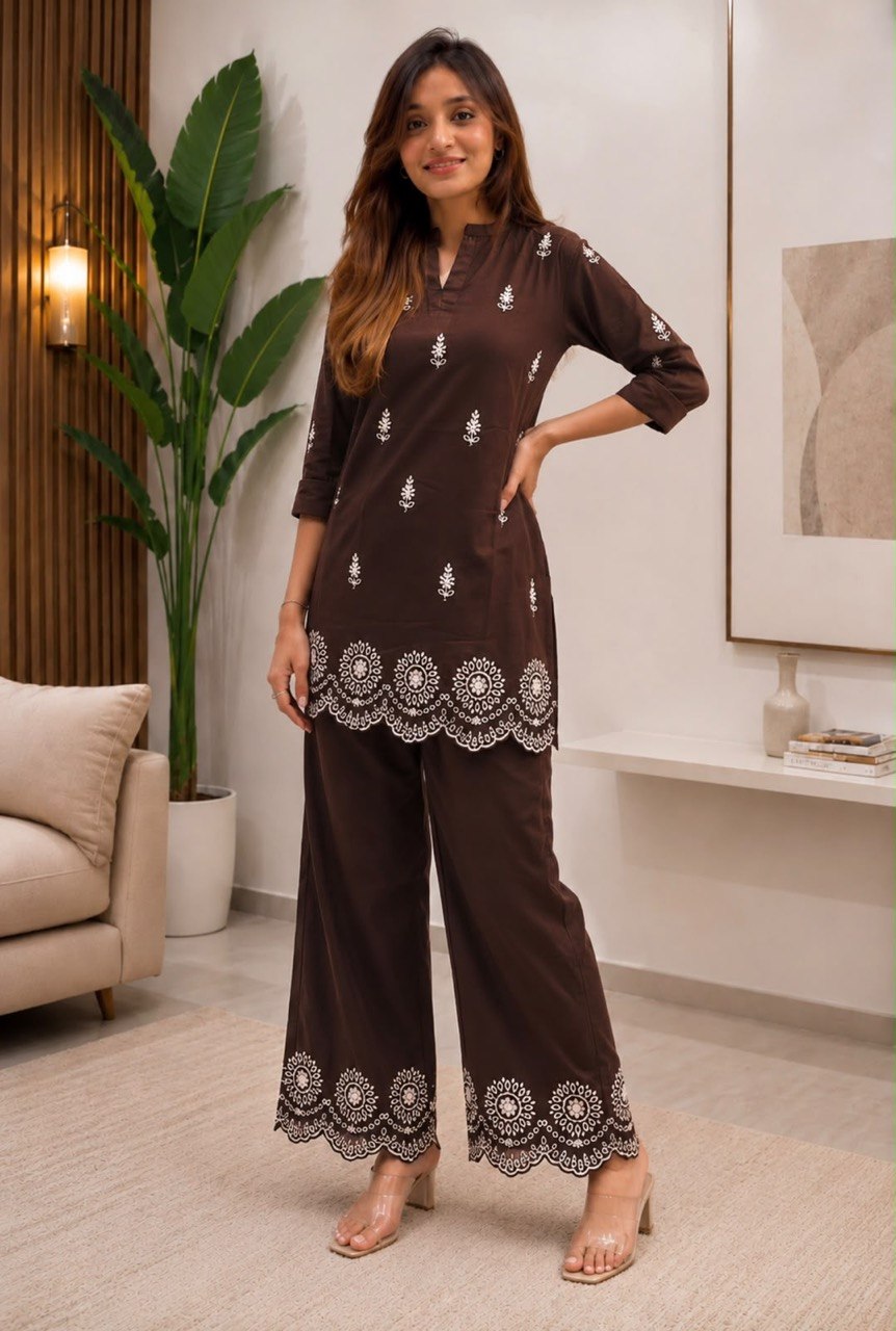 Women’s Embroidered Kurta Pant Set | Floral Embroidery 2 Piece Ethnic Wear